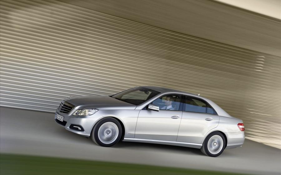  Mercedes-Benz E-Class 2009 года  (фото 53 из 74)